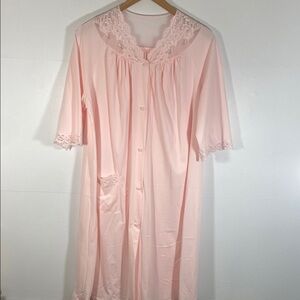 Vintage Pink Lace Robe with Elbow-Length Sleeves